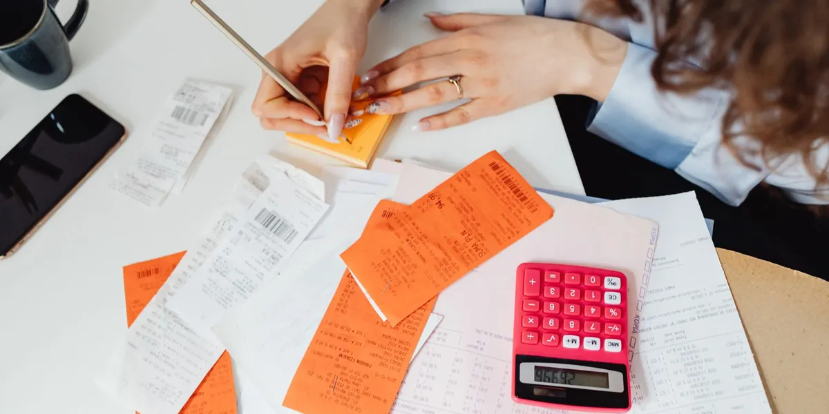 Accounts Payable Officer workplace — Abu Dhabi, UAE
