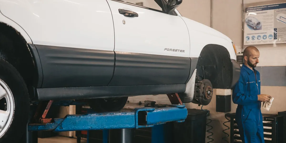 Automotive Mechanic workplace — Dubai, UAE