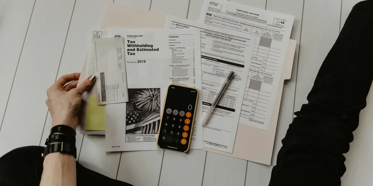 Financial Accountant workplace — Dubai, UAE