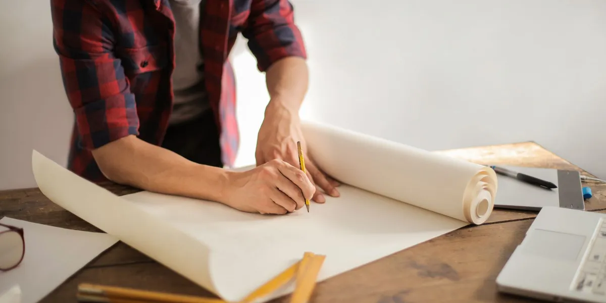 Senior Estimator workplace — Dubai, UAE